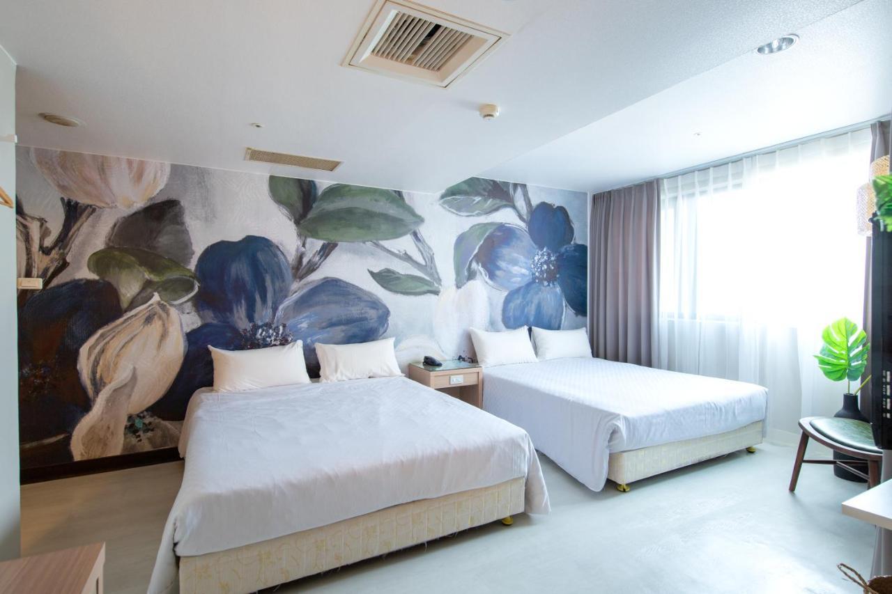 New Generation Of Boutique Business Hotel Kaohsiung Exterior photo