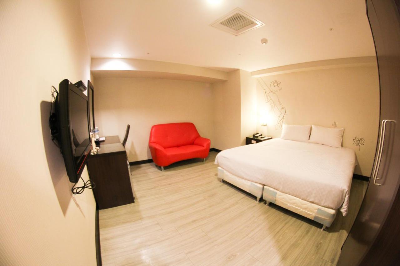New Generation Of Boutique Business Hotel Kaohsiung Exterior photo