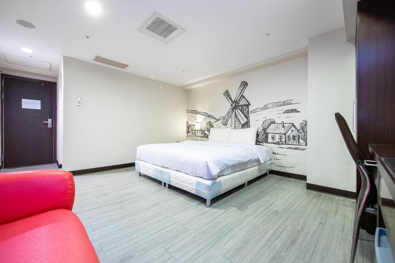 New Generation Of Boutique Business Hotel Kaohsiung Exterior photo