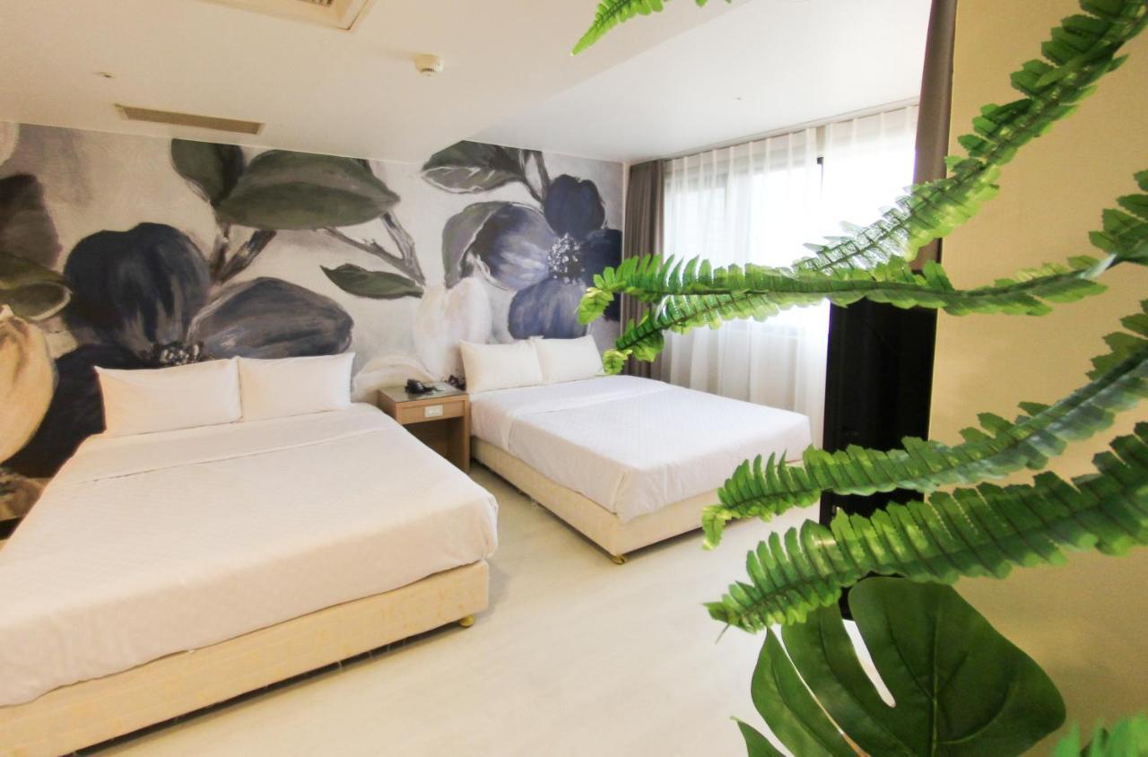 New Generation Of Boutique Business Hotel Kaohsiung Exterior photo