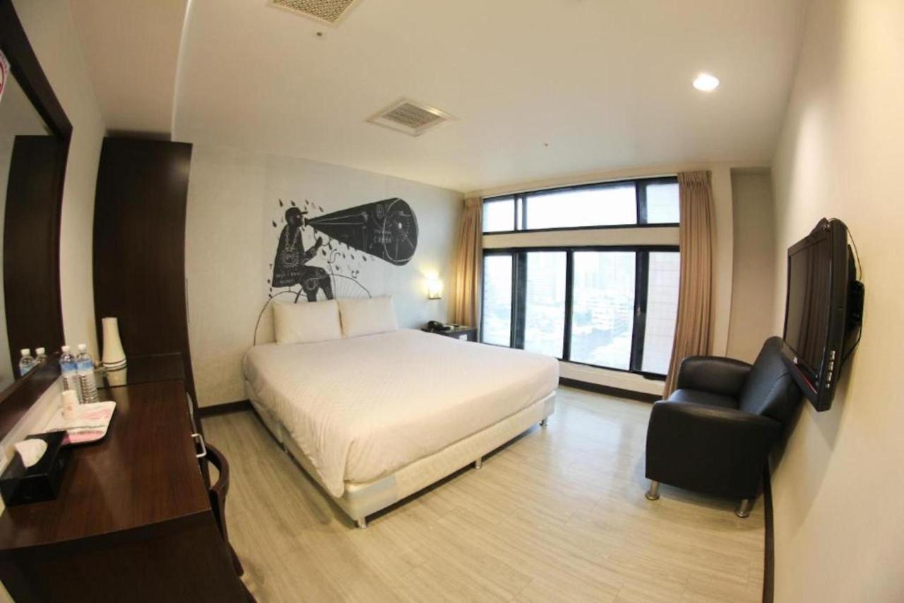 New Generation Of Boutique Business Hotel Kaohsiung Exterior photo